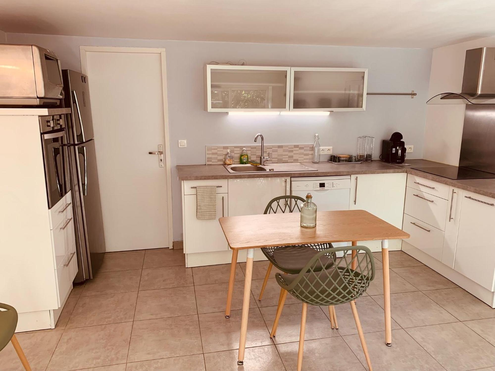 Appartement Independant Avec Jardin Et Acces Piscine 尼姆 外观 照片