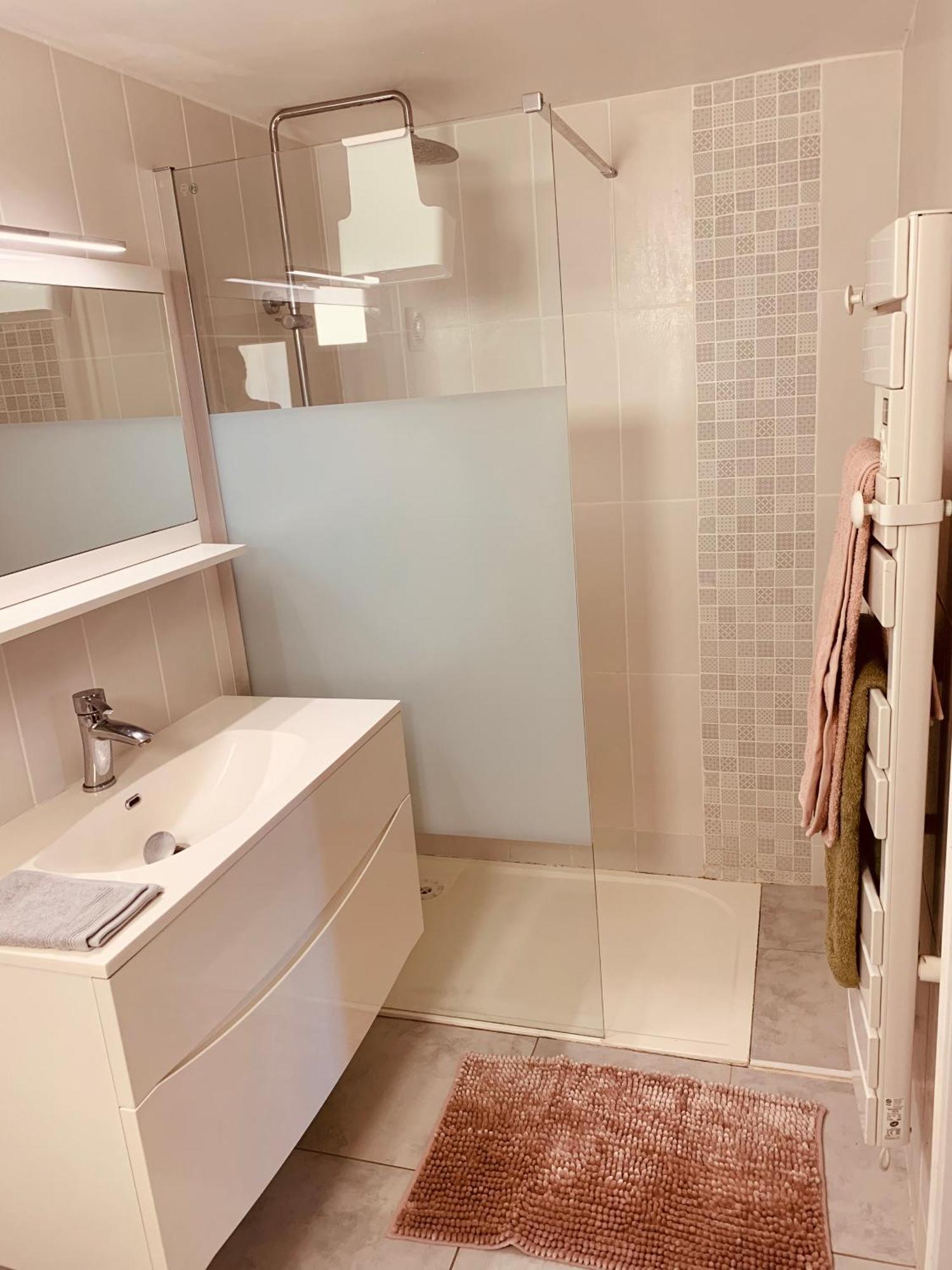 Appartement Independant Avec Jardin Et Acces Piscine 尼姆 外观 照片